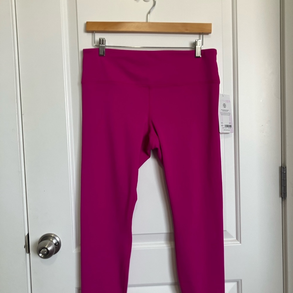 Athleta Women’s Magenta Elation Train 7/8 Tight